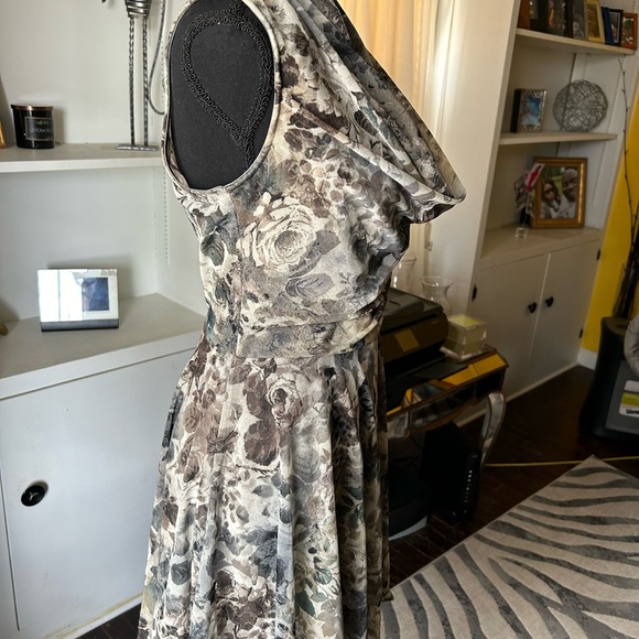 Sleeveless gray, brown and blue mini sundress with rose design. Super cute! - Picture 6 of 10